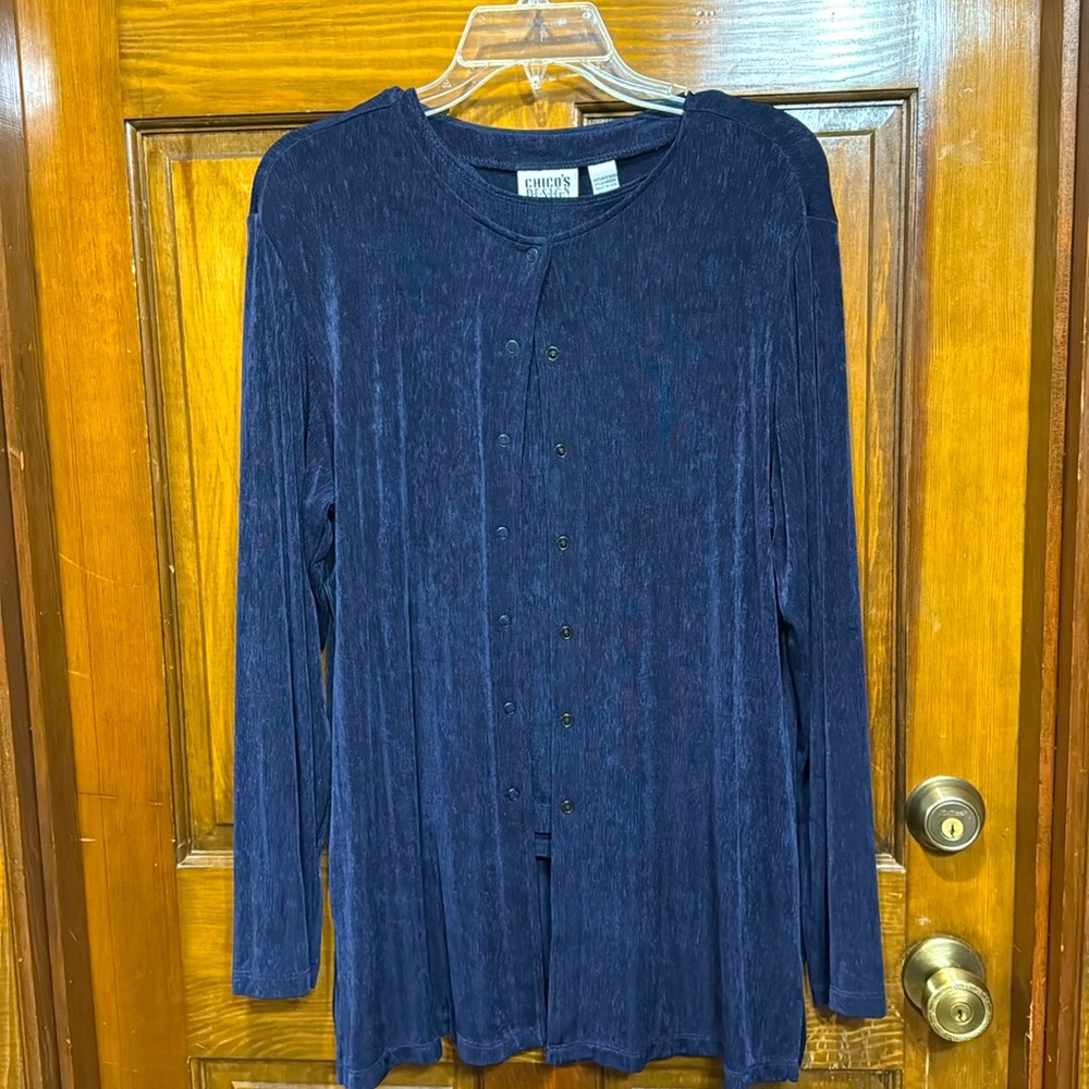 Chicos travel wear tank and over shirt navy blue